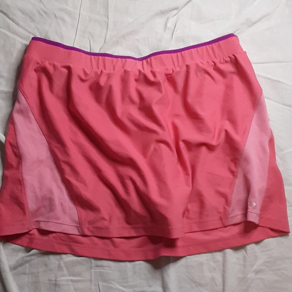 Champions skirt